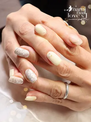 ネイル 内 奈美のネイルデザイン