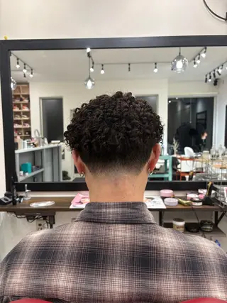 ショート パーマ メンズ 本間 颯太のヘアスタイル