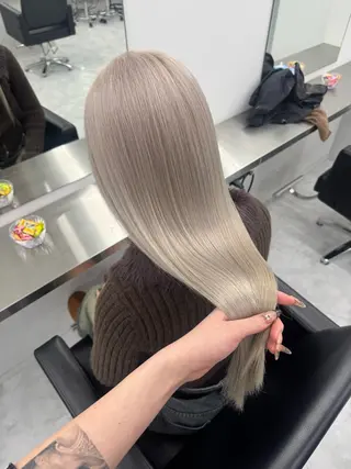 ロング カラー 透明感/ 艶ハイトーン/梨桜のヘアスタイル