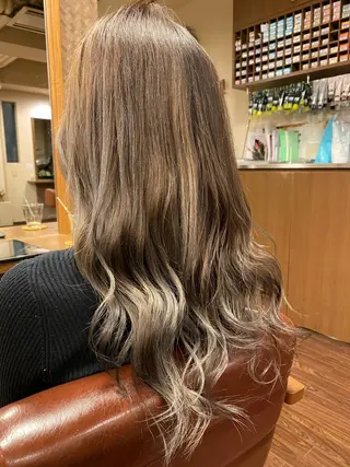セミロング カラー liL  hair サトウリョウタのヘアスタイル