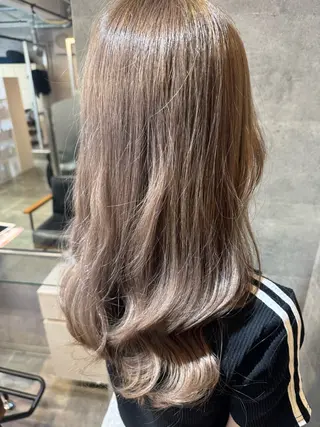セミロング 髪質改善池袋𓊆 大士𓊇ダブルカラーのヘアスタイル