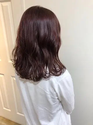 ミディアム カラー MIOベージュカラー 柔らかいカラーのヘアスタイル