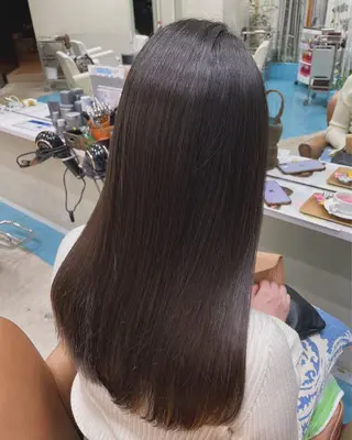 ロング 髪質改善/酸性ストレ ート/ブリーチ縮毛のヘアスタイル