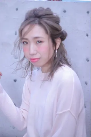 ミディアム ヘアアレンジ 及川 光のヘアスタイル