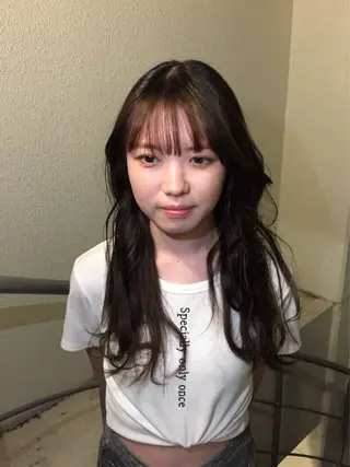 カラー 小長谷 夕菜のヘアスタイル