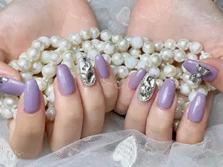 ネイル 🦋 Queenieのネイルデザイン