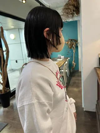 ミディアム 宮腰 瑠果のヘアスタイル