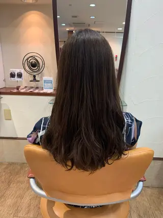ロング カラー サプリームヘア 飯田みち瑠のヘアスタイル