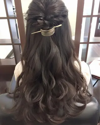 ロング ヘアアレンジ 沢田 瞳のヘアスタイル