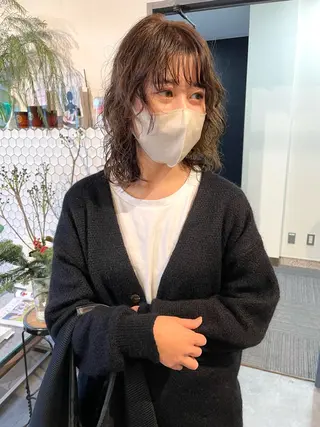 ミディアム パーマ 西岡 紗代のヘアスタイル