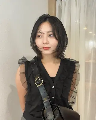 ミディアム 義本 風佳のヘアスタイル