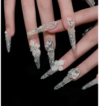 ネイル REI レイのネイルデザイン