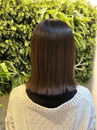 ミディアム 水谷 菜央のヘアスタイル