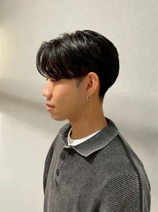 ショート パーマ メンズ 伊藤 健太郎のヘアスタイル