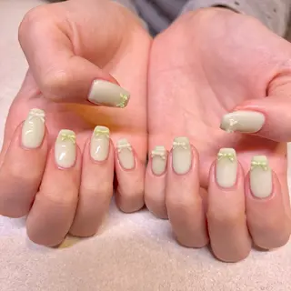ネイル nail salon e'mu💐のネイルデザイン