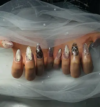 ネイル Regina レジーナのネイルデザイン