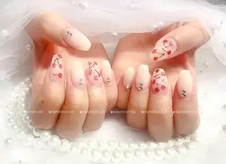 ネイル dandelion nail所属・ウィ べイサンのネイルデザイン