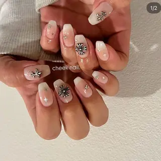 ネイル nailstudio esu.のネイルデザイン