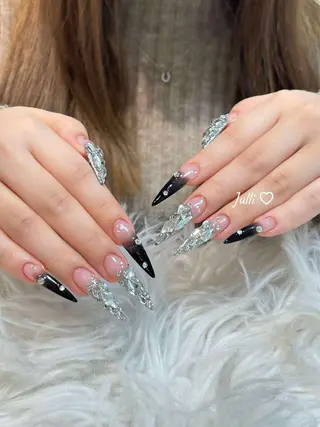 ネイル Julli ジュリのネイルデザイン