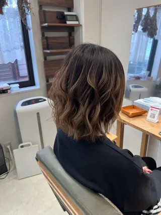 ミディアム 山室 敬義のヘアスタイル