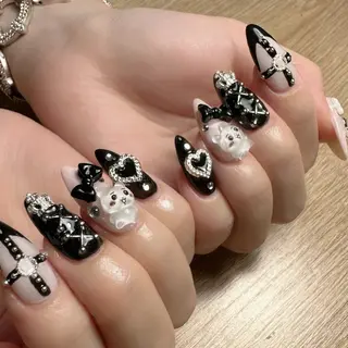ネイル 新山 聖のネイルデザイン
