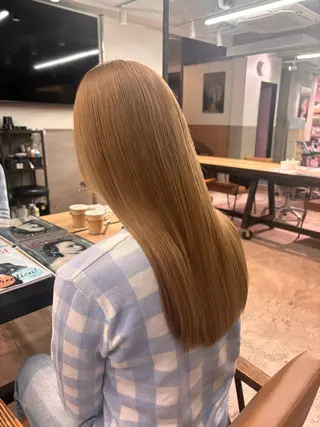 セミロング ハイトーン 🌷ハルミ🌷のヘアスタイル