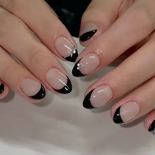 ネイル yuna@ mavie練習生☘️のネイルデザイン