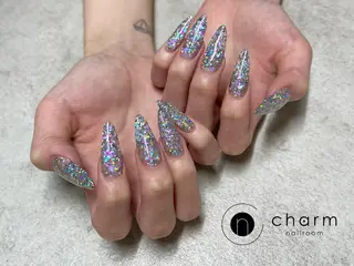 ネイル ネイルルーム チャームのネイルデザイン