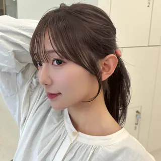 セミロング mei / レイヤー 顔まわり 🤍のヘアスタイル