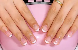 ネイル VIERU 🌈🎀💖のネイルデザイン