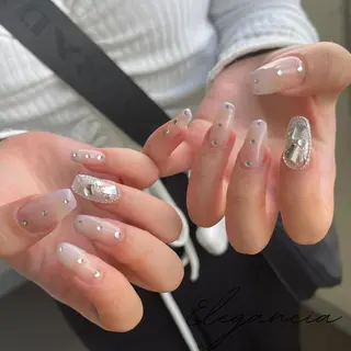 カラー ネイル Elegancia. Hiromiのネイルデザイン