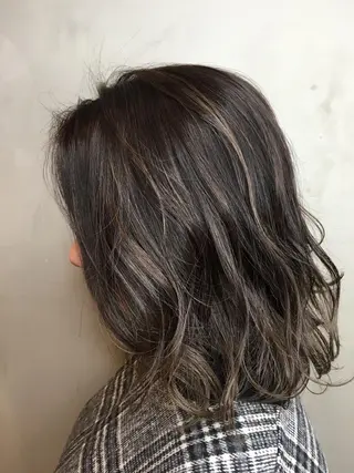 ミディアム 嶋崎 啓人のヘアスタイル