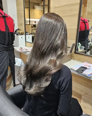 ロング Ayu🐾縮毛矯正/ ブリーチ無しカラーのヘアスタイル