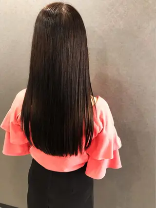 セミロング 艶髪/ハイトーン Sherryのヘアスタイル