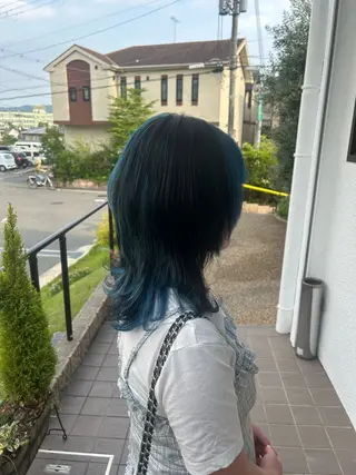 カラー 城山 歩のヘアスタイル