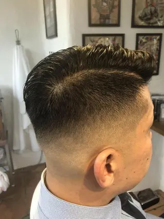 ショート メンズ 冨士川 英樹のヘアスタイル