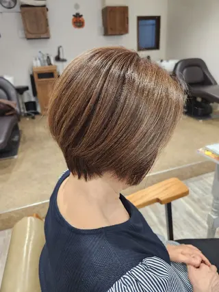 ショート カラー 店長 とみー / ツヤ感＆似合わせのヘアスタイル