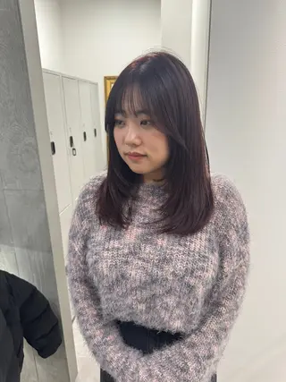 ミディアム カラー ヘアアレンジ 🫧umu.🫧韓国 /レイヤー/ハッシュのヘアスタイル