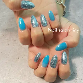 ネイル Nail salon tiny🩵のネイルデザイン
