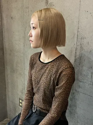 ショート カラー 韓国ボブ/ハッシュ カットKIRAのヘアスタイル