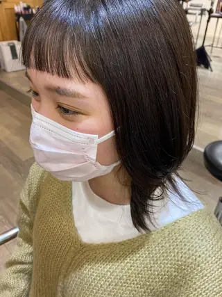 ミディアム 小林 朋花のヘアスタイル