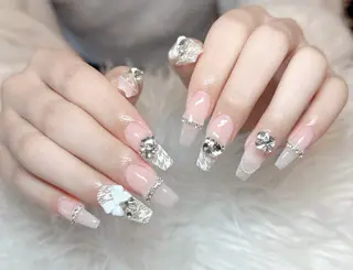 ネイル D-BEAUTY Nailsalonのネイルデザイン
