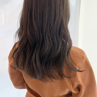 カラー 山口 莉奈のヘアスタイル