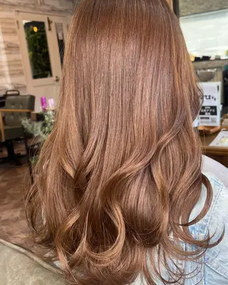 セミロング Lilly 中谷友里のヘアスタイル