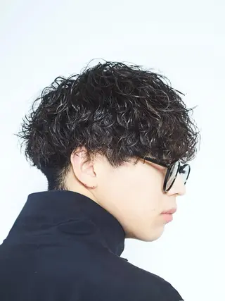 ミディアム パーマ メンズ 湘南のパーマ職人 🔥清水琉葵🔥のヘアスタイル