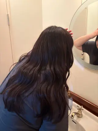 カラー UNBIRTHDAY Erenaのヘアスタイル