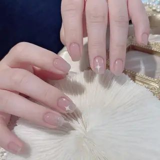 ネイル Queens 榊 まおのネイルデザイン