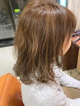 ミディアム カラー 落合 優樹のヘアスタイル
