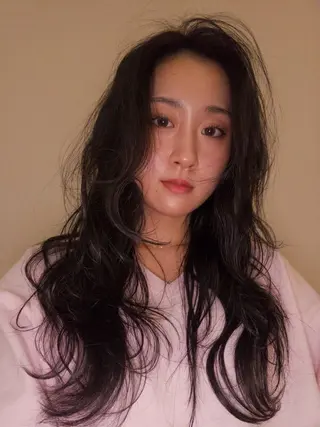 セミロング 🩷レイヤーカット 🩷切りっぱなしボブのヘアスタイル