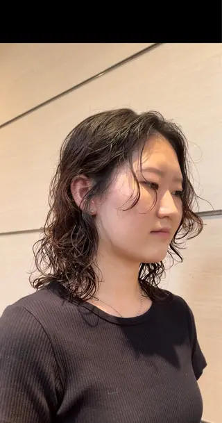 セミロング パーマ 末武 佑太のヘアスタイル